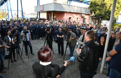 Prosvjedovali su radnici Đure Đakovića: 'Ovo nismo zaslužili'