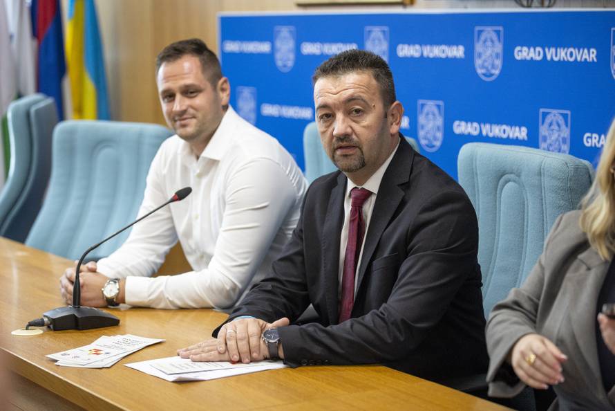 Vukovar: Pavliček predstavio program obilježavanja Dana sjećanja