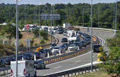 I danas gužve na cestama: U Istri kolona duga 4 kilometra