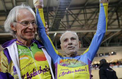 Neuništivi 102-godišnjak ruši svjetske biciklističke rekorde