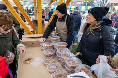 Čvarakfest u Baranji: 5000 ljudi u gužvi, 'planuli' čvarci od 30 €