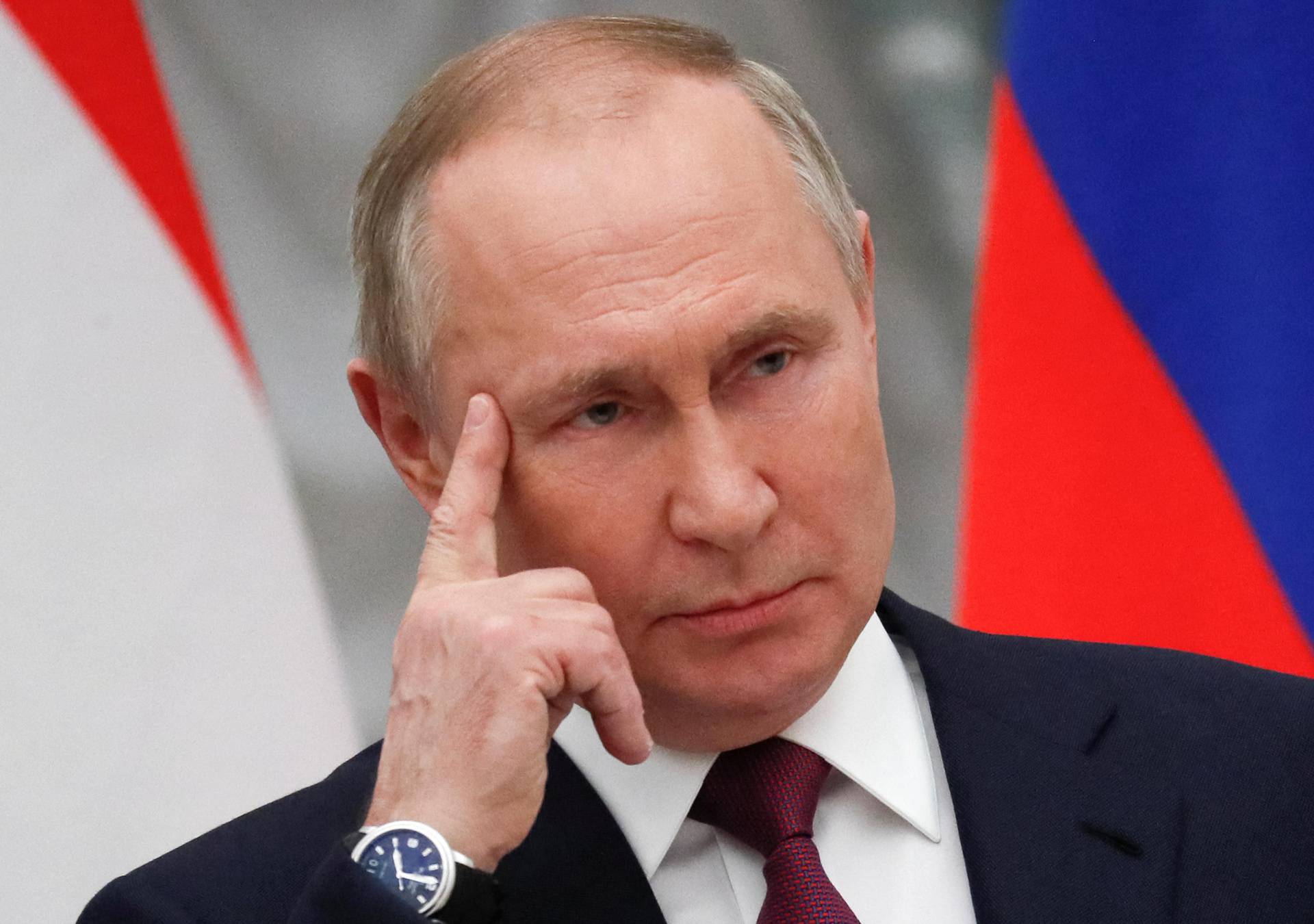 Vladimir Putin oružjem obnavlja sovjetski imperij. I vraća Rusiju u sovjetski mrak i novu izolaciju