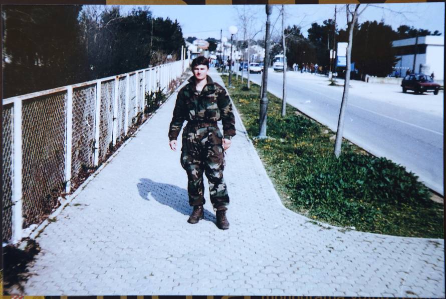 'Sine moj, molim te vrati se u svoju kuću iz dječačkih snova'