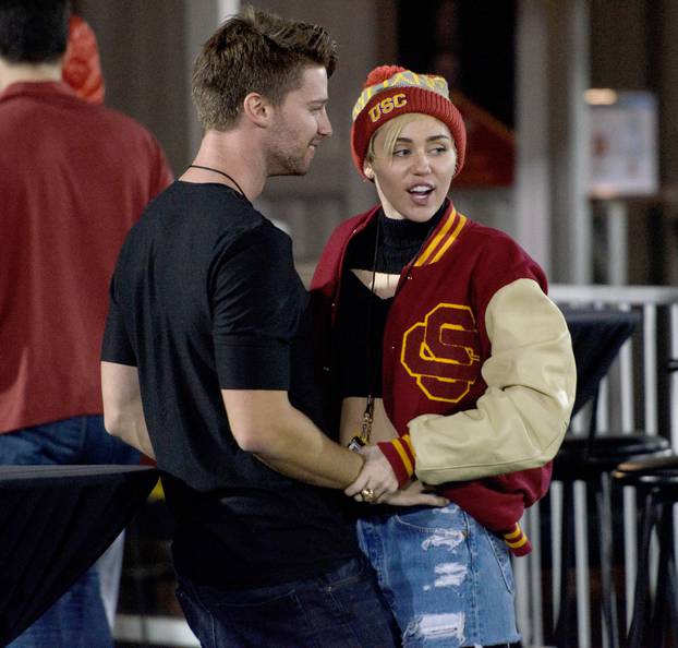 Miley Cyrus sighting - Los Angeles