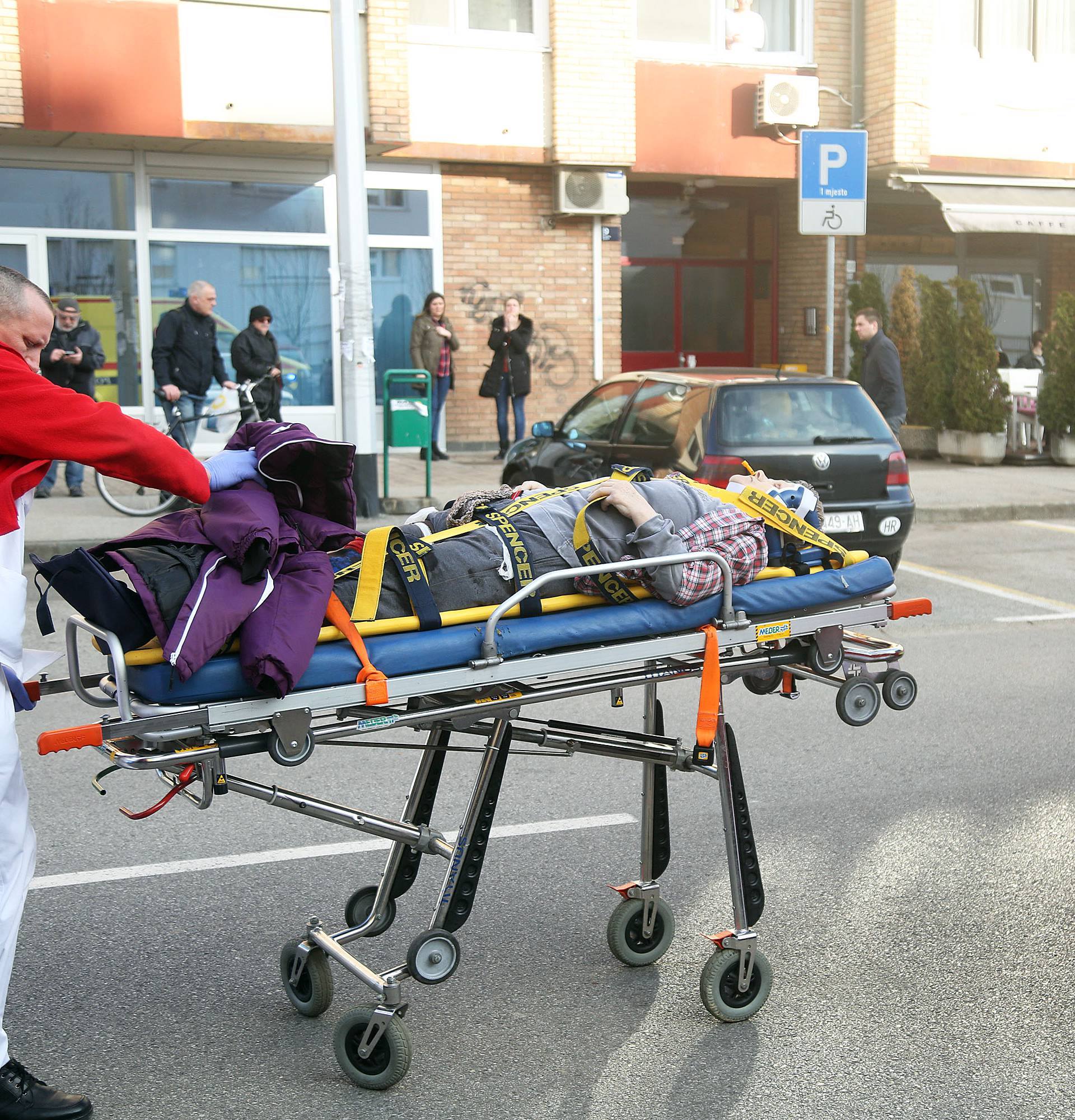 Požar na Cvjetnom: 'Uspaničio sam se, svi su vikali i bježali'