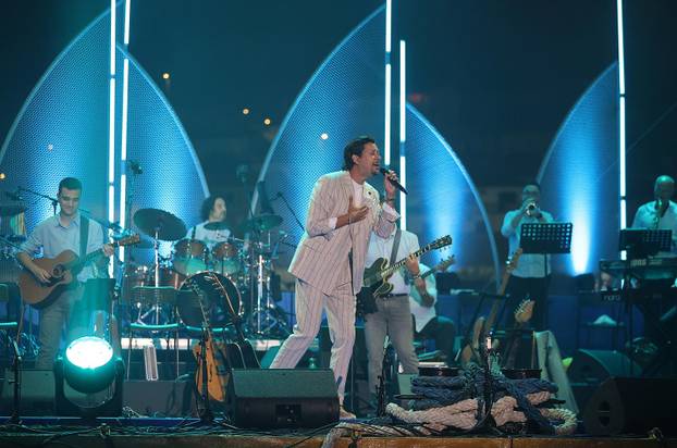 Vela Luka: Održan koncert "Trag u beskraju" posvećen Oliveru Dragojeviću
