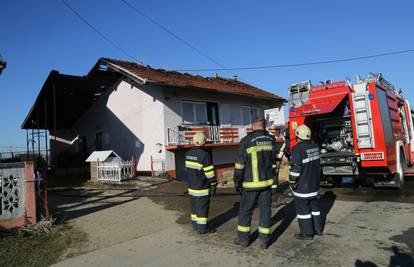 Izgorio krov kuće u Međimurju: Uzrok požara zasad nije poznat