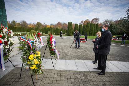 Vukovar: Predstavnici liječničke komore odali počast žrtvama