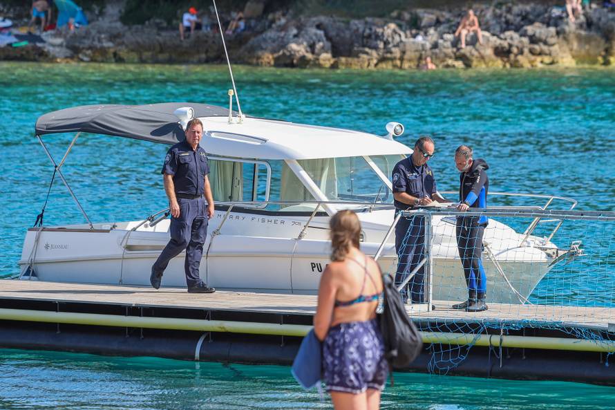 Pula: Spasioci i hitna spašavali unesrećenu osobu popkraj vaterpolo igrališta na Mornaru