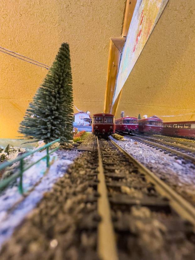 Oživio željeznicu koja je povezivala Konavle s Bečom: Pero je bajkovitu maketu gradio 12 godina