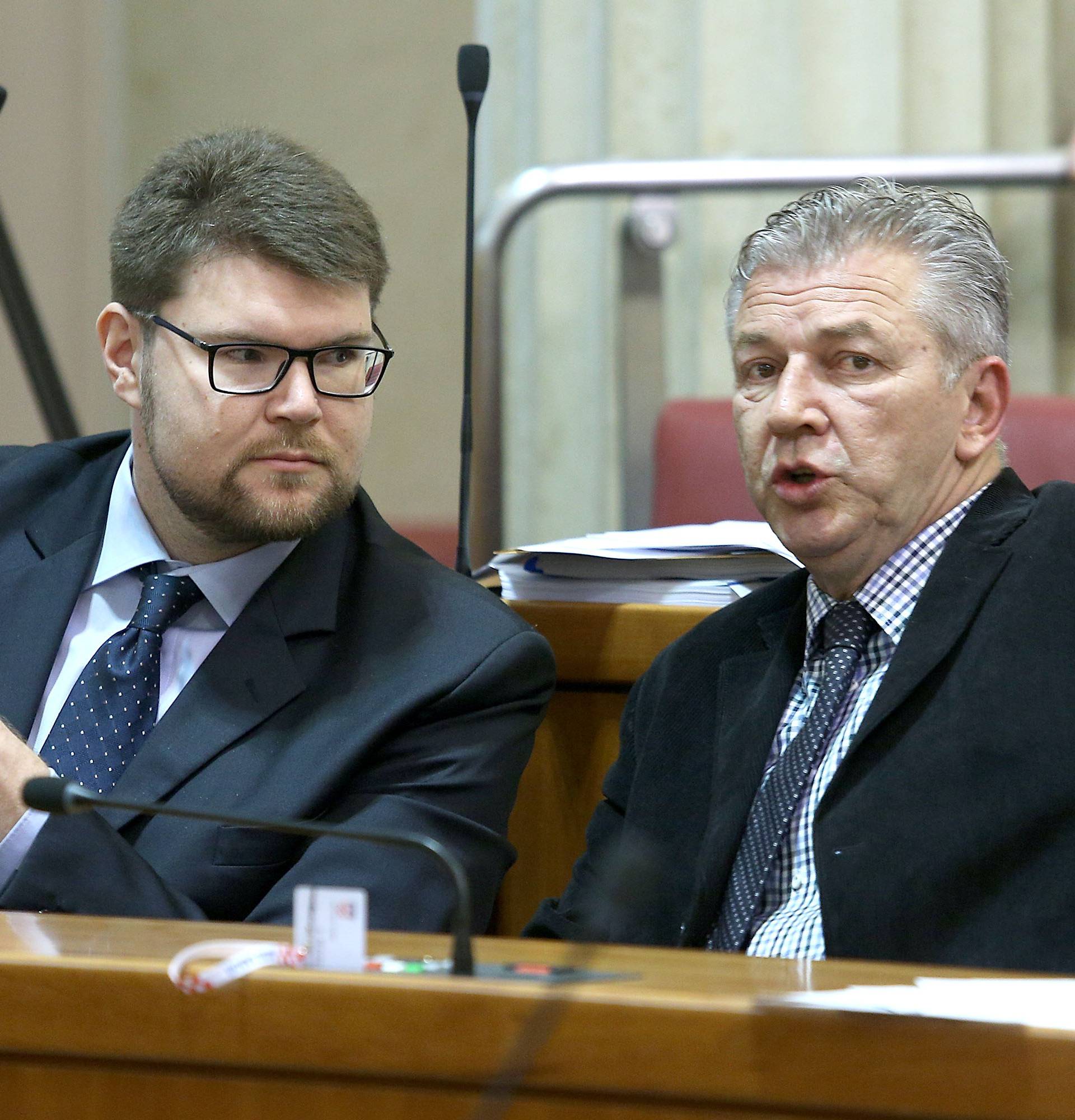 SDP traži ostavku Karamarka, a Drago Prgomet  čitave Vlade