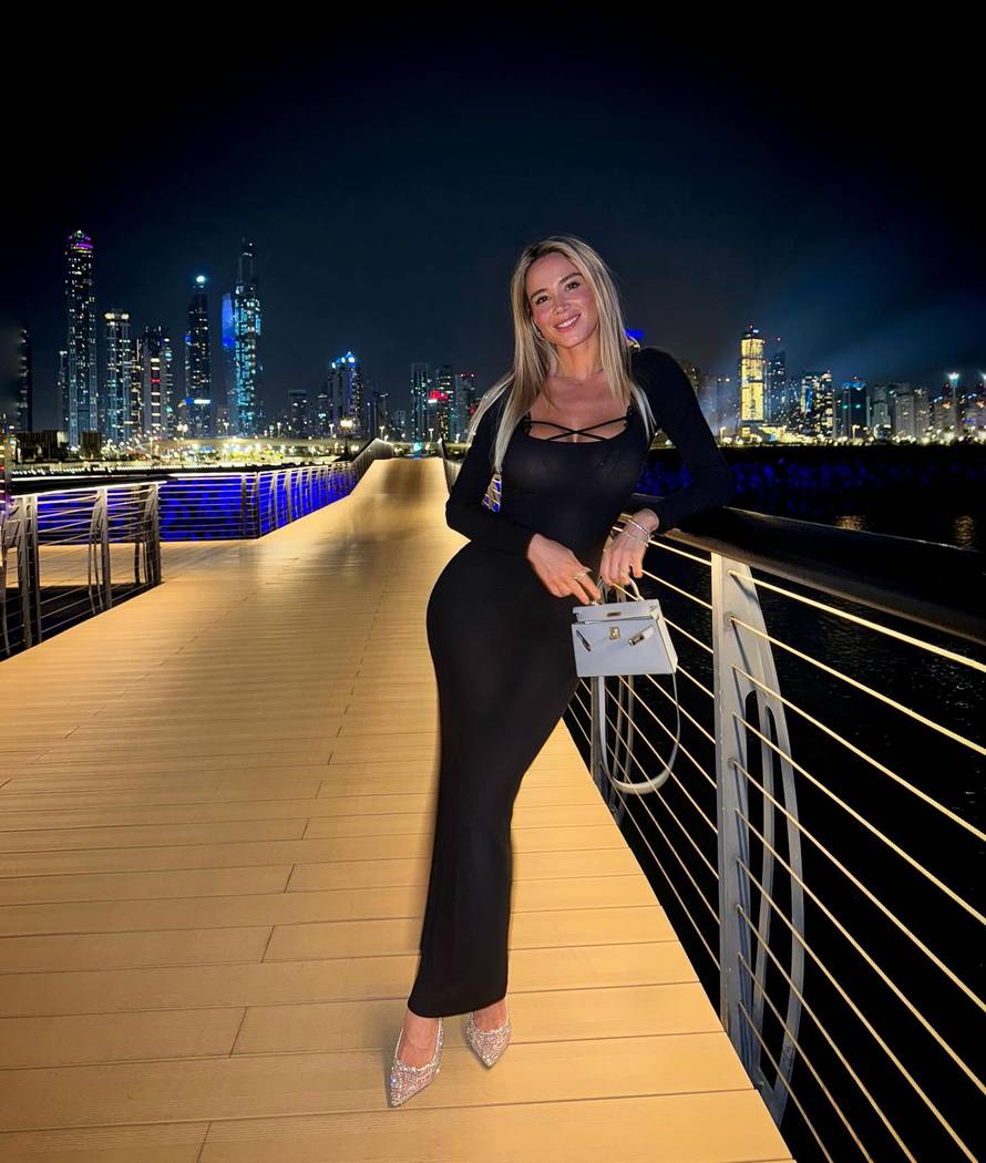 FOTO Diletta ni u sedmom mjesecu trudnoće ne odustaje od poziranja u donjem rublju