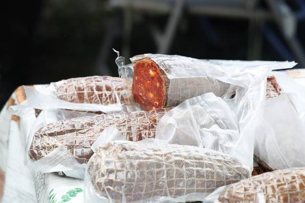 Beli Manastir: Zimski vašar i Čvarak fest Karanac