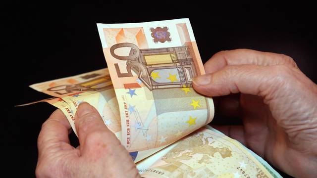 Banku ovršili za 49.000 kuna: Prva presuda za kredit u euru