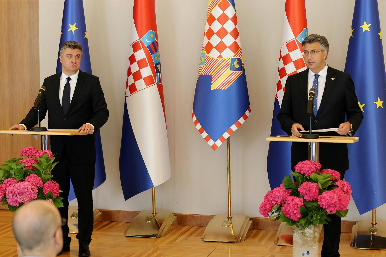 Plenković predstavio 16 novih ministarstava, Milanović pričao o mjerama protiv korona virusa