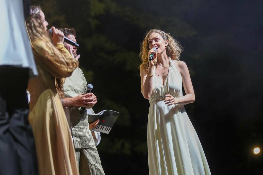 Zaprešić: Kapitalno djelo skladatelja Tončija Huljića i Hane Huljić Grašo pod nazivom "Pop Misa Mediterana"