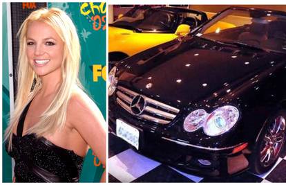 Prodaje se 'najopasniji auto Los Angelesa', kultni Mercedes koji je Britney Spears vozila 2006.