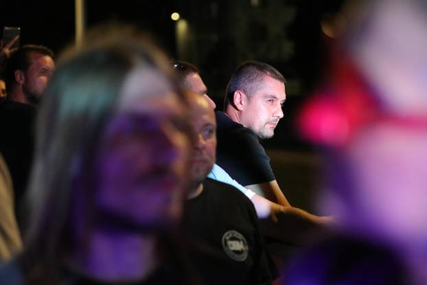 Osijek: Rock bend Echoes zabavljao Osječane na prvom pokretnom koncertu