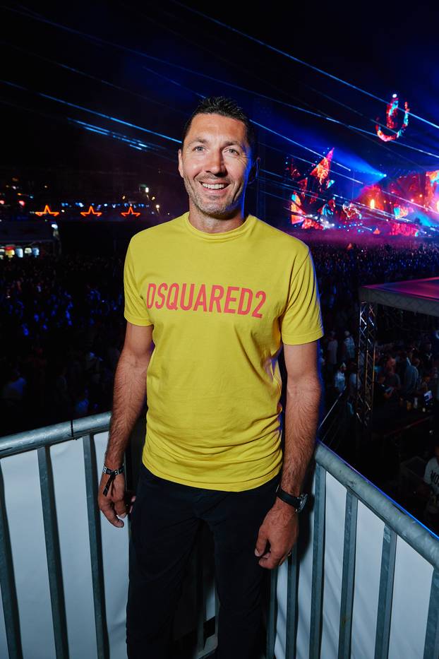 Poznati na Ultri: Zablistale su pjevačice Žanamari i Albina, a zabava nije prošla ni bez Jole