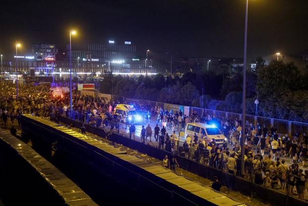 Zagreb: Neki su prije završetka koncerta krenuli napuštati Hipodrom
