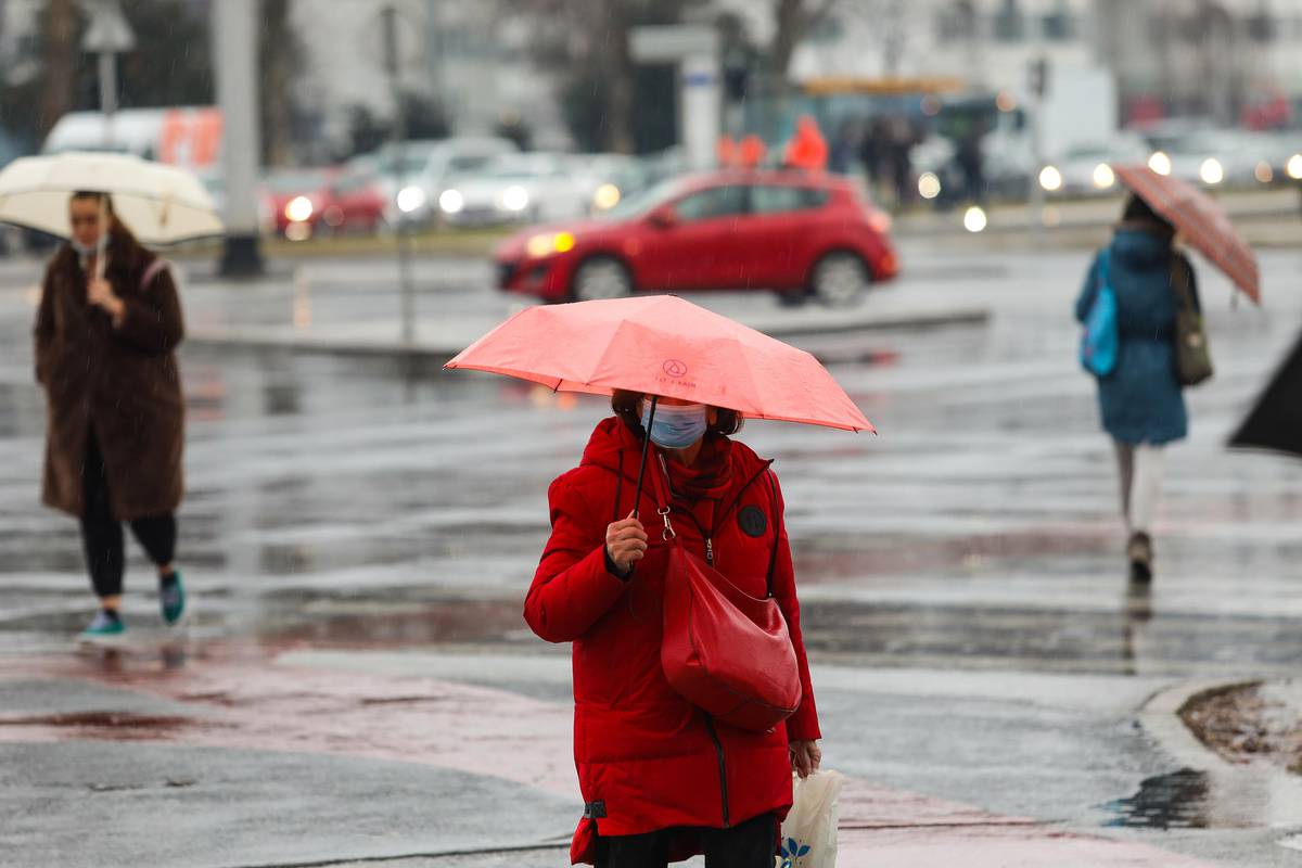 Kiša je moguća navečer i u noći, na Jadranu će jačati olujno jugo