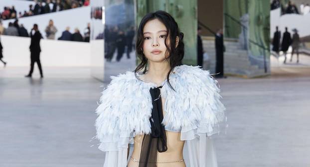 Jennie Kim attends CHANEL Haute Couture Spring-Summer 2025 Runway during Paris Haute Couture Fashion Week on January 2025 - Paris, France 28/01/2025