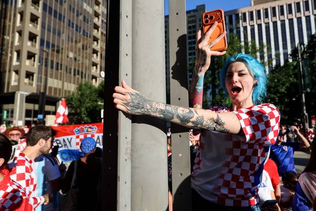 SP 2026 Dallas: Velika povorka hrvatskih navijača u Dallasu uoči utakmice Engleske i Hrvatske na Svjetskom prvenstvu