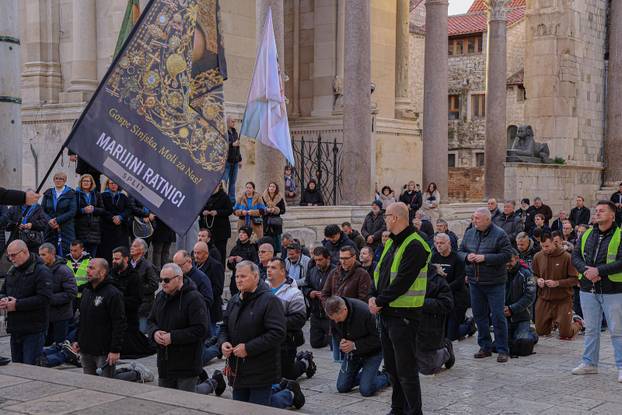Split: Molitelji na Peristilu okupili su se i ove prve subote u mjesecu