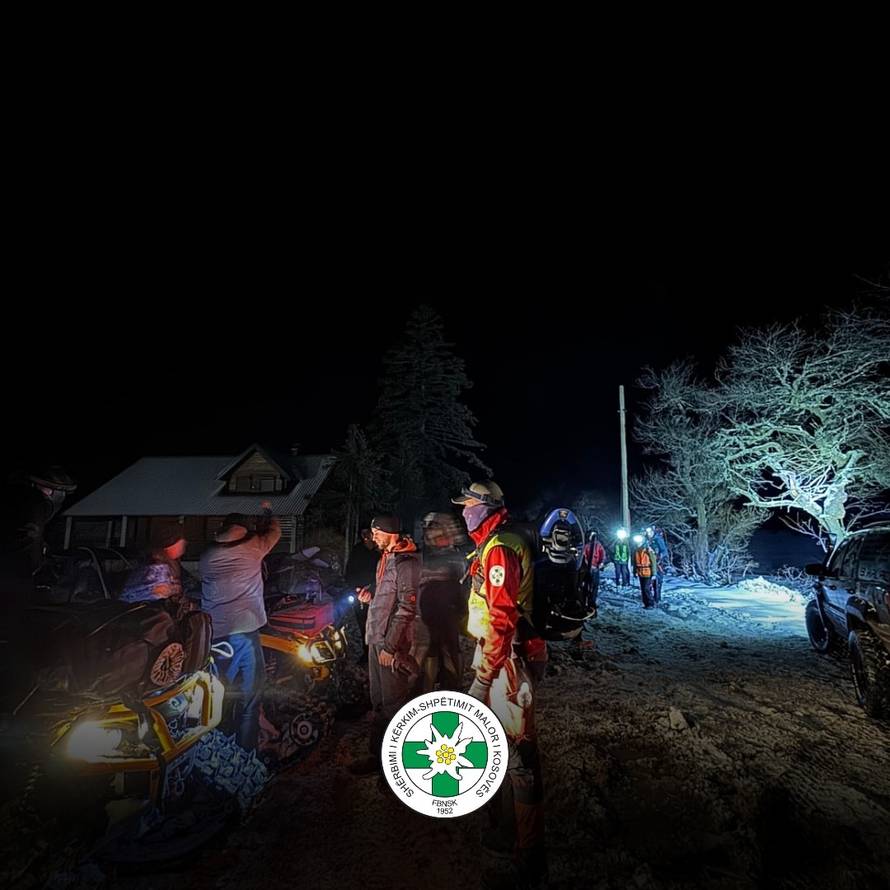 Užas u Crnoj Gori: Pred grupom planinara iz Hrvatske vodič se survao niz klisuru i poginuo