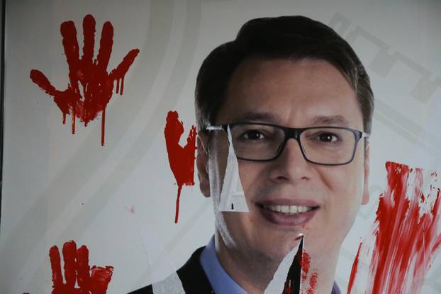 Nekoliko tisuća ljudi na prosvjedu u Novom Sadu