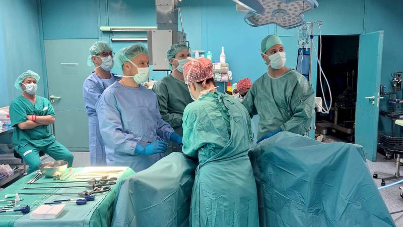 U Kliničkoj bolnici Dubrava je izvedena prva laparoskopska ALIF operacija u Hrvatskoj!