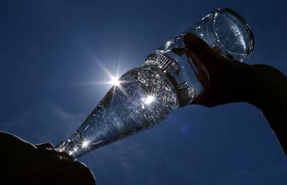 UN: Polovica novca potrošenog na kupnju vode u bocama je dovoljna za pristup vode svima