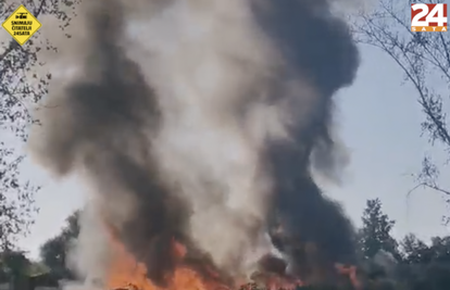 VIDEO Požar u Sisku: Vatrogasci još na terenu, zapalilo se smeće
