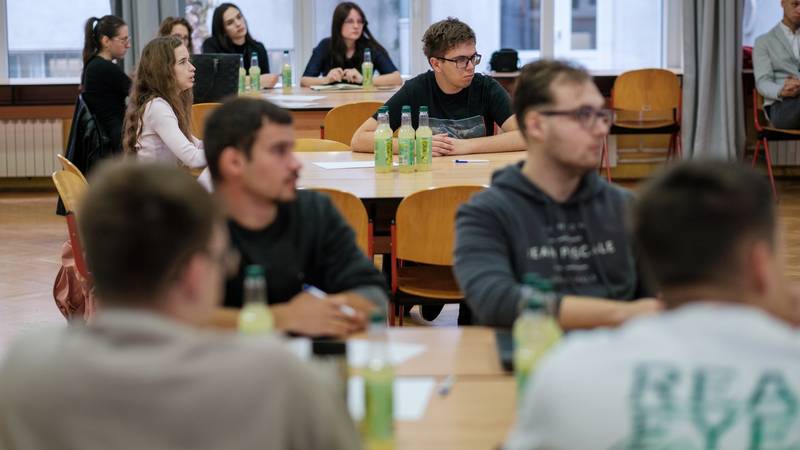 Pola milijuna eura za bolju Slavoniju: Studenti osmislili aplikaciju za prijevoz, agrohub i digitalni centar