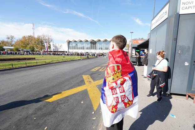 Novi Sad utihnuo na 16 minuta za sve poginule u nesreći u padu nadstrešnice
