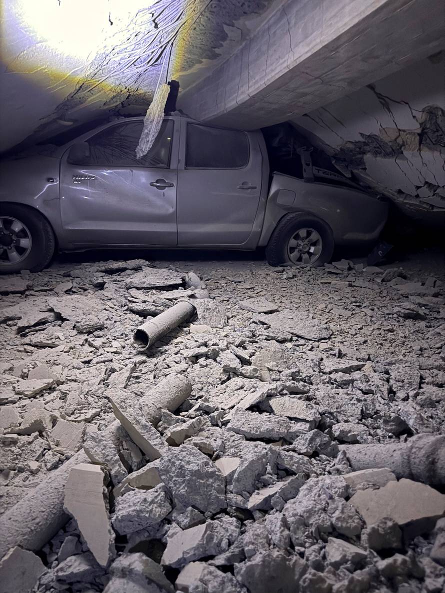 Aftermath of earthquakes, in Caraballeda