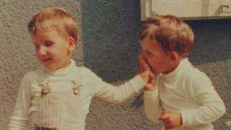 Znaš li tko smo? Danas pune arene, a kao bebe su izgubili vid bolničkom pogreškom...