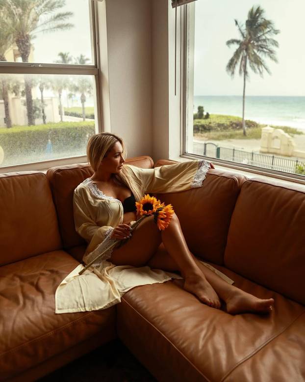 FOTO Brazilsku influencericu osuđuju zbog izgleda: 'Izbacuju me iz dućana jer sam preseksi'