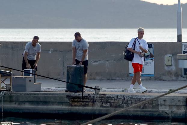 EKSKLUZIVNO Zadar: Dani Olmo s djevojkom i prijateljima odmara na luksuznoj jahti