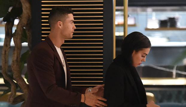 Od prvog susreta do zaruka: Kako je prodavačica Georgina osvojila srce Cristiana Ronalda?