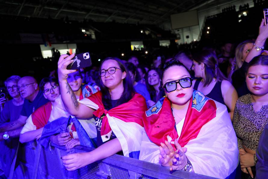 Frankfurt: Hrvatska noć u Suwag Energie Areni