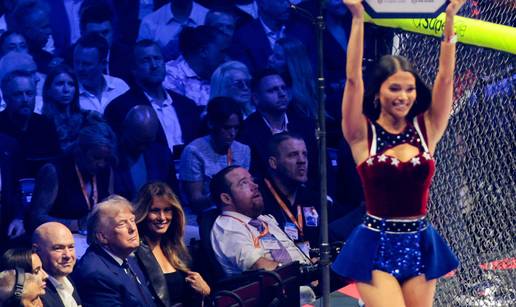 FOTO UFC u Bijeloj ku&cacute;i! Trump postavio MMA spektakl u svoje dvori&scaron;te: 'Borbena smo nacija'