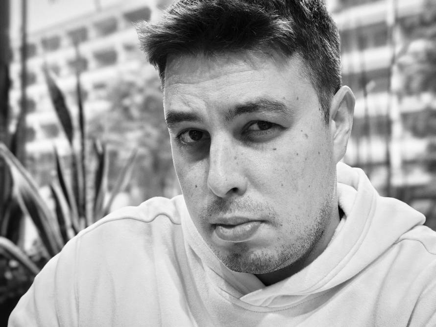 Isprobali smo Xiaomi 15T Pro: Uz moćni zum, radi kao walkie talkie. Ovo su prvi dojmovi