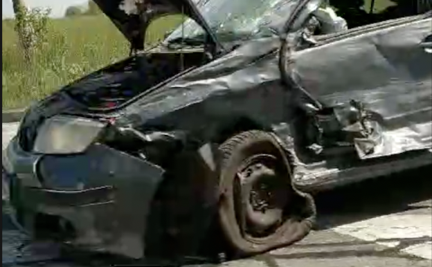 Težak sudar tri automobila u Sesvetama: 'Jedan je na boku, drugi završio u ogradi kuće...'