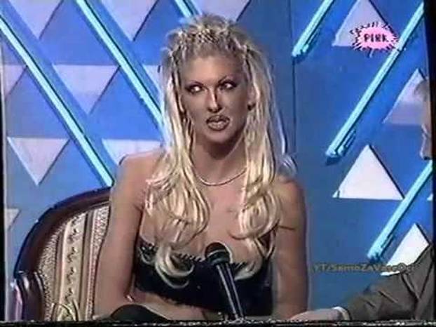 Karleuša objavila fotku: Ovdje imam 14 godina. Lagala sam  da je 18 da mogu na izbor za miss!