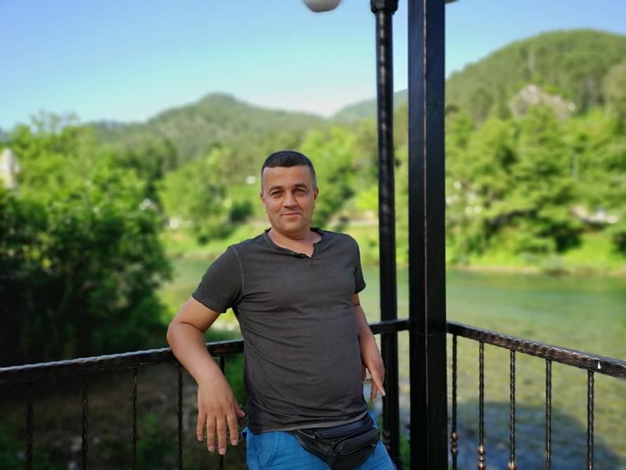 Hakija: 'Curi je bilo neugodno gledati kako ljubim Marijanu...'