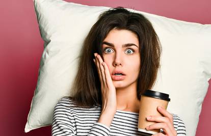Zaslađena kofeinska pića kriva su za loš san kod mladih žena
