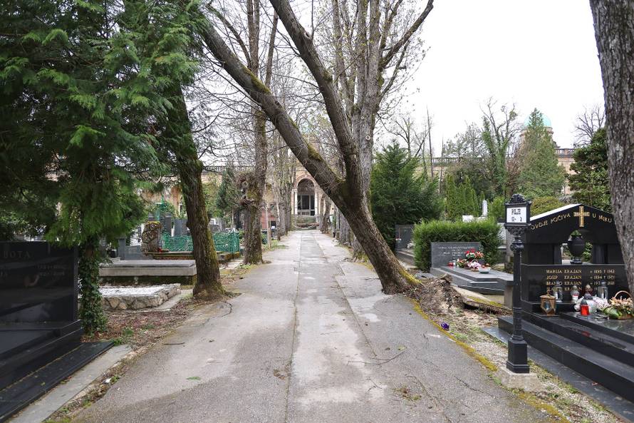 Zagreb: Posljedice velikog nevremena na Mirogoju