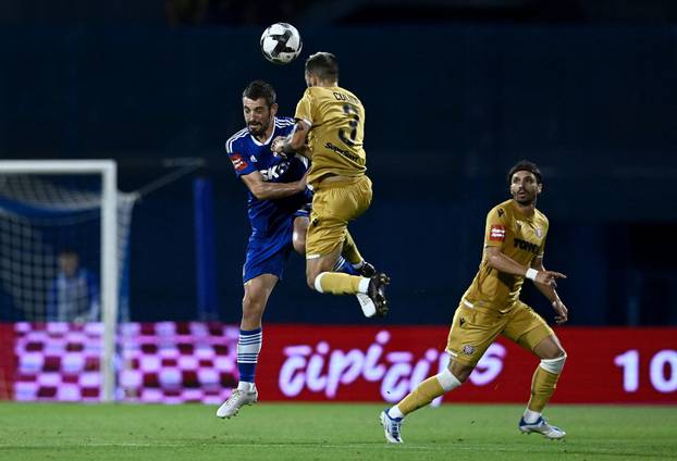 Zagreb: Derbi Dinama i Hajduka na stadionu u Maksimiru