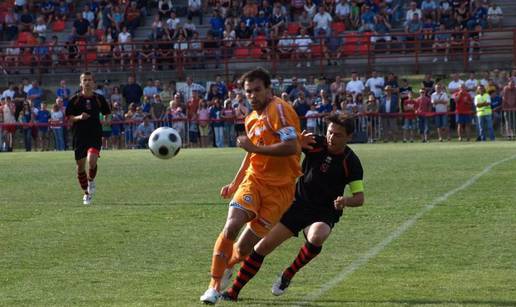 Dinamo krenuo u sezonu s 3-0 pobjedom u Našicama